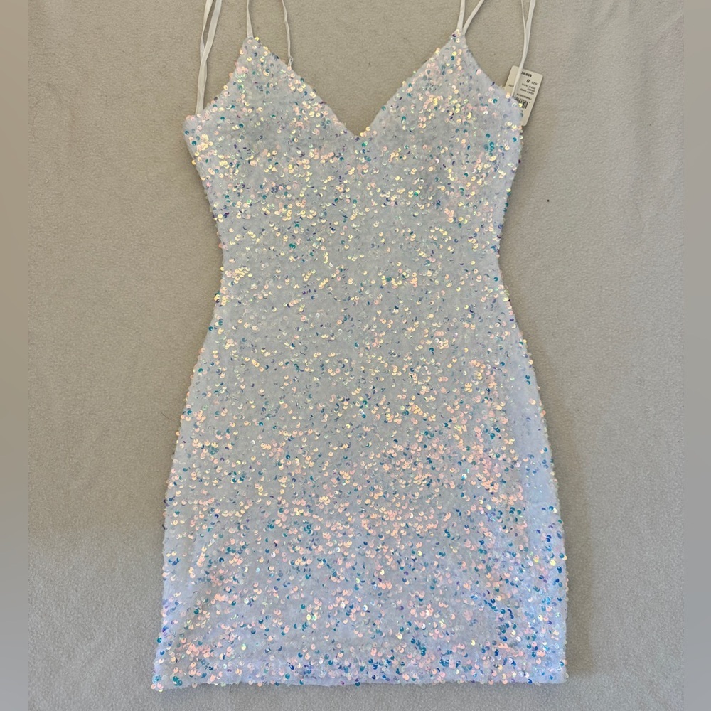 NWT Windsor Kathy Iridescent Sequin Mini Dress S - Picture 5 of 13